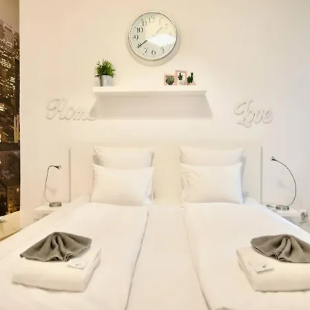 Appartement Standard By Hi5- Podmaniczky Street *